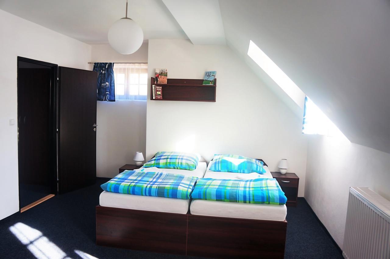 Hotel Pivovar Kácov エクステリア 写真
